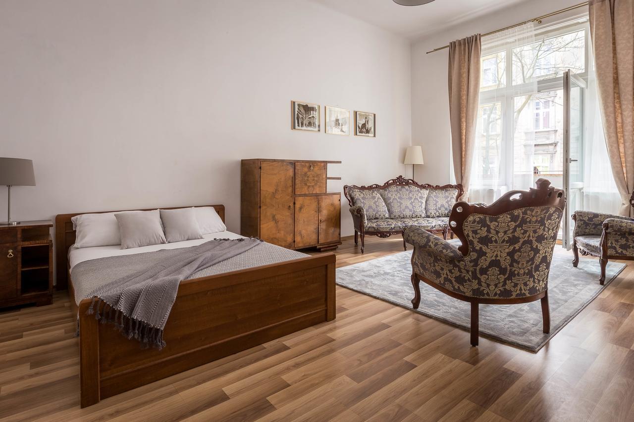 Fragola Budget Apartments & Rooms Краків Екстер'єр фото