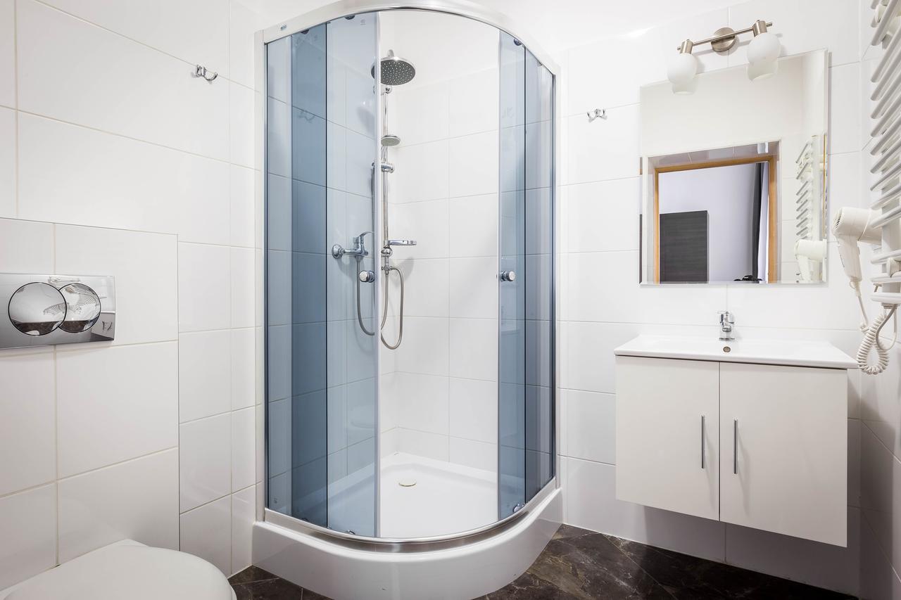Fragola Budget Apartments & Rooms Краків Екстер'єр фото