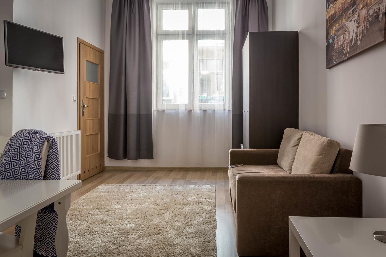 Fragola Budget Apartments & Rooms Краків Екстер'єр фото
